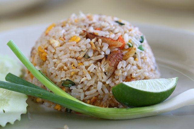 本場の味を堪能！定番タイ料理と珍スイーツをご紹介